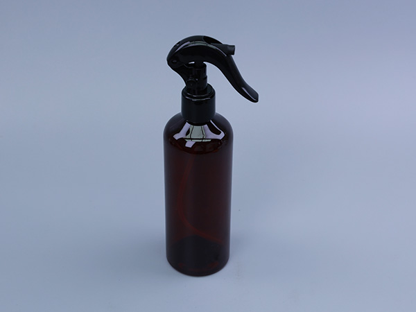 Amber Bottle with Black Mini Trigger Sprayer